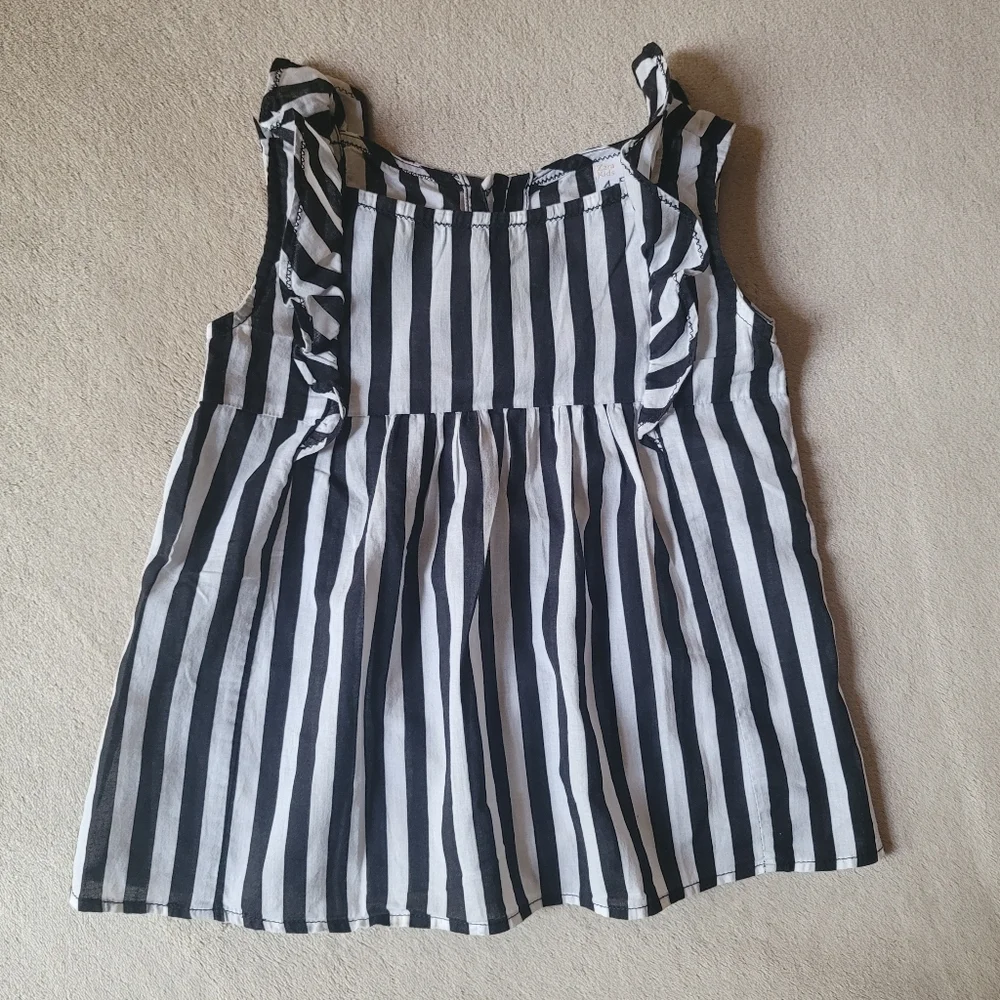 Zara Girl Black/White Striped Top with Flutter Size 4-5 (110cm)